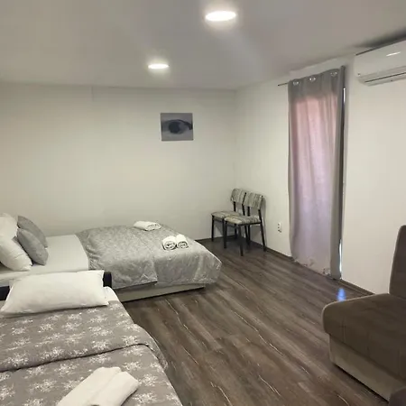 Guest house Pansion Luka *